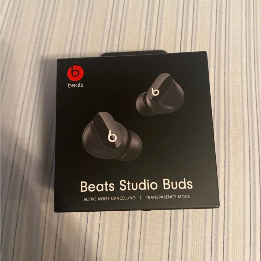 Beats Studio Buds - Black
